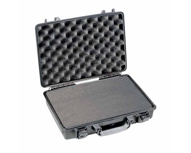 PELI Case 1490, internal dimensions 45,1 x 28.9 x 10,5 cm