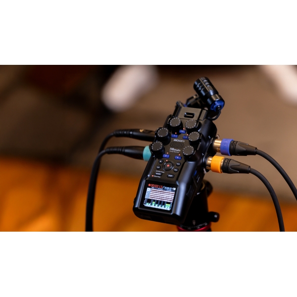 ZOOM H6Studio Handheld Recorder
